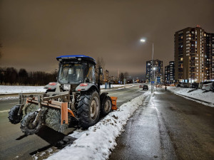 Щётка коммунальная механическая от ВОМ, стандартная ширина захвата на 1800 и 2000 мм (2 кардана, колеса 5*10, ВОМ 8 шлицов)
