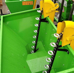 Картофелесажалка 2-рядная СКН-300/2  с увеличенным бункером