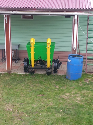 Картофелесажалка двухрядная на Т-25