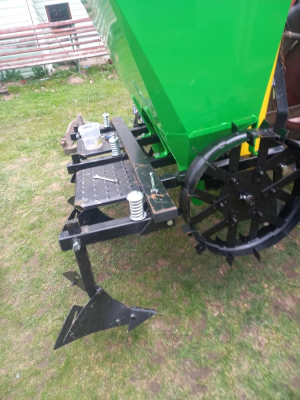 Картофелесажалка двухрядная на Т-25