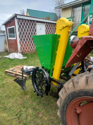 Картофелесажалка двухрядная на Т-25