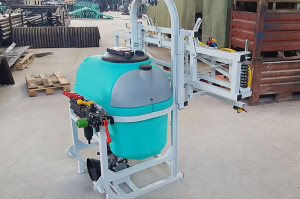 Опрыскиватель навесной 300л-10м OGR ( Насос 120) тройная форсунка