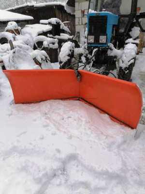 Отвал для снега бабочка. Отвал бабочка