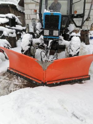 Отвал для снега бабочка. Отвал бабочка