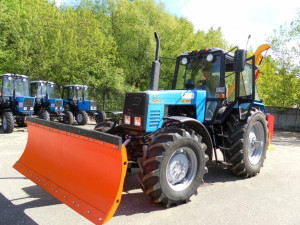 Отвал двухсторонний гидроповоротный на Беларус МТЗ-1221.2