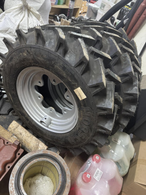 Колесо пневматическое 7.50-16 00330315 HORSCH (оригинал)