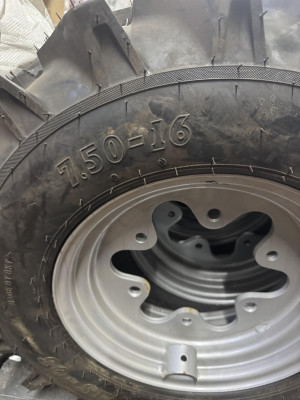 Колесо пневматическое 7.50-16 00330315 HORSCH (оригинал)